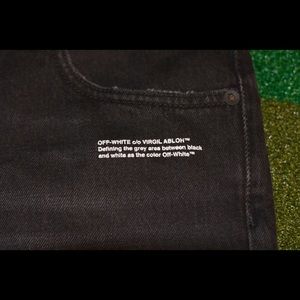 OFF-WHITE Jean Shorts